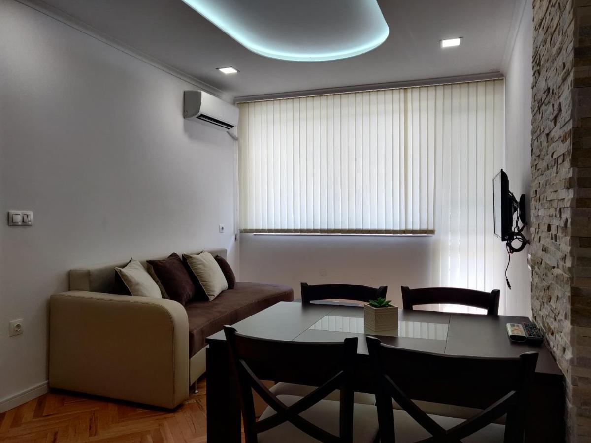 White Apartment Казанлик Екстер'єр фото